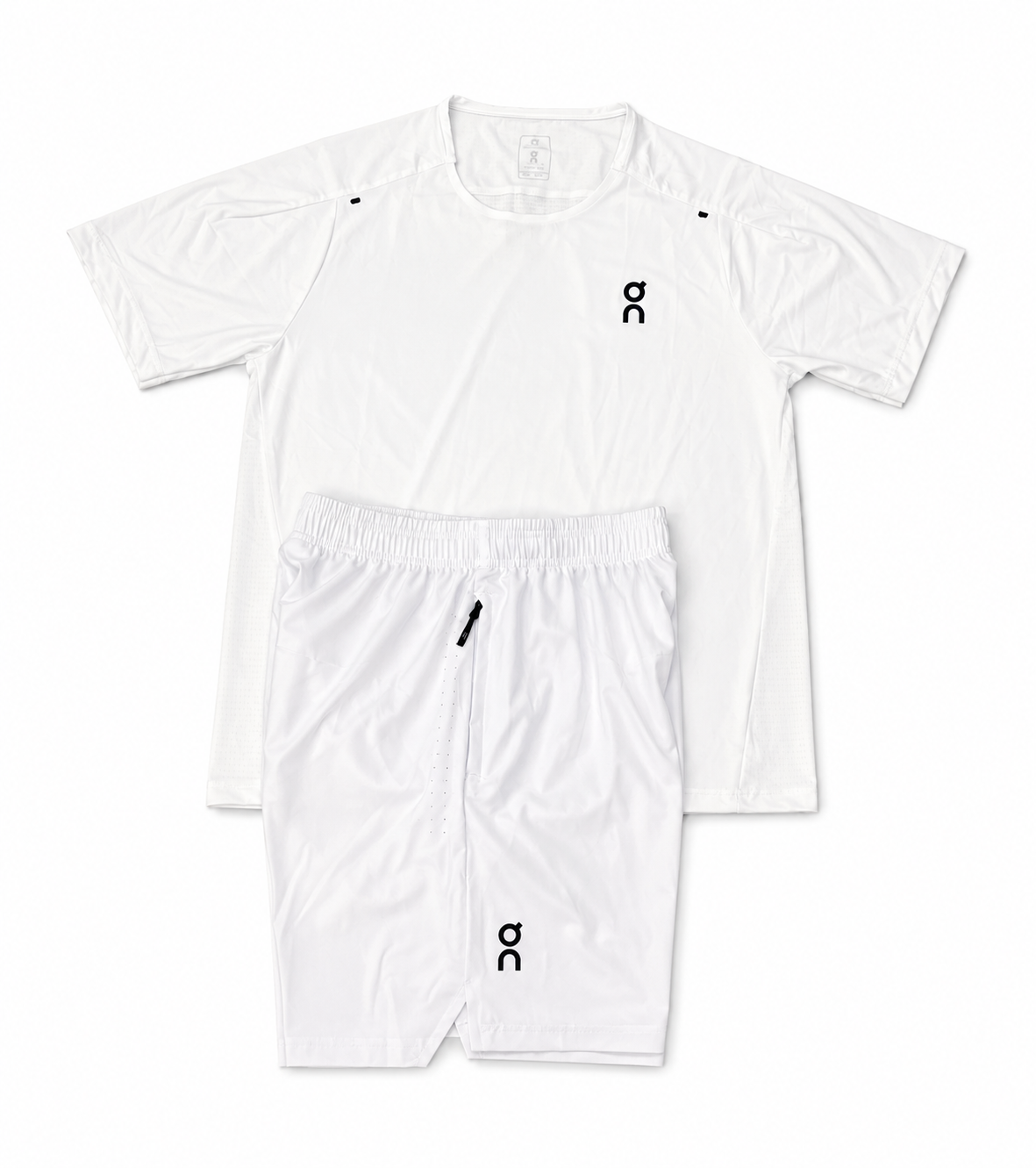 ensemble On blanc